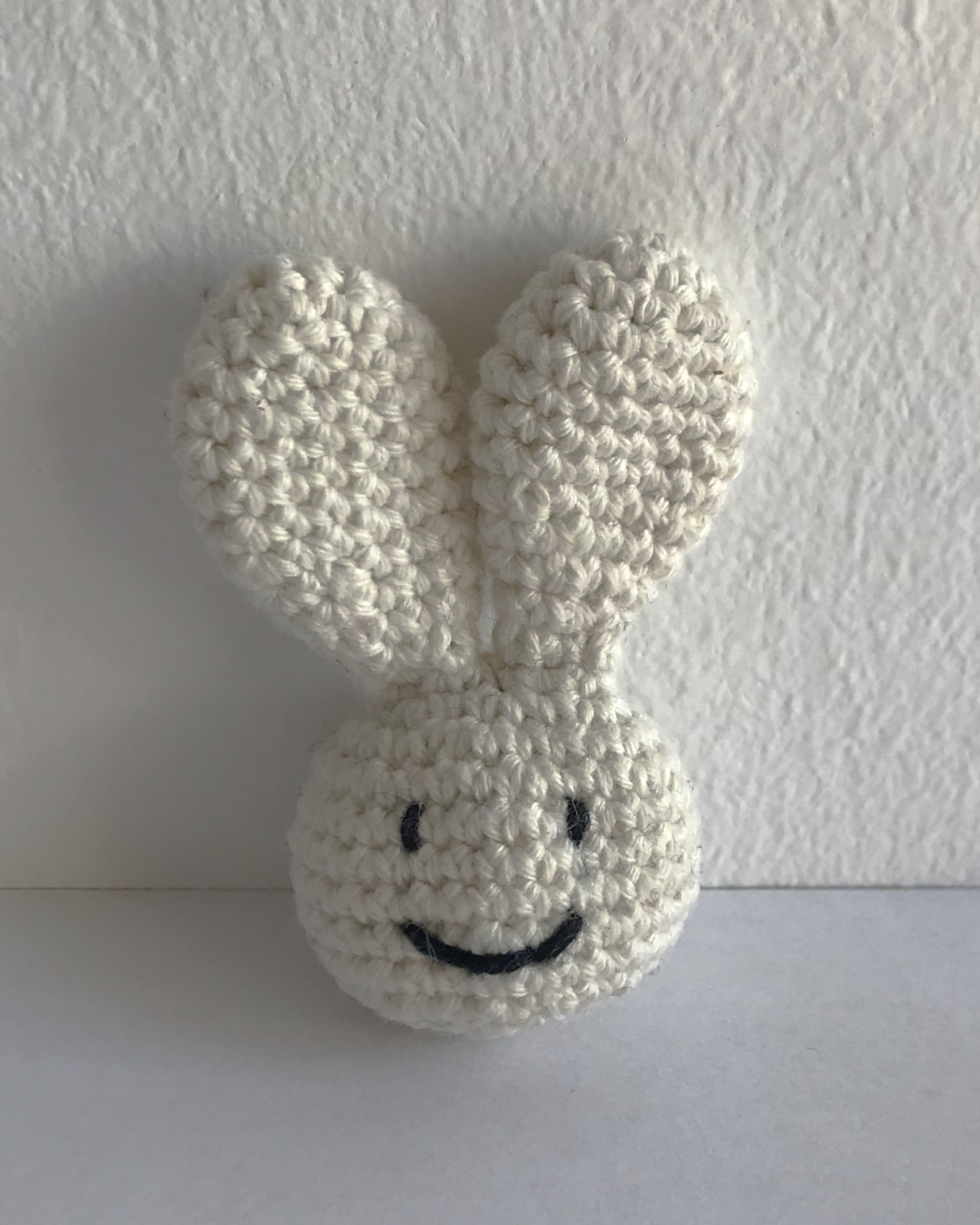 bunny_keychain_free_crochet_pattern